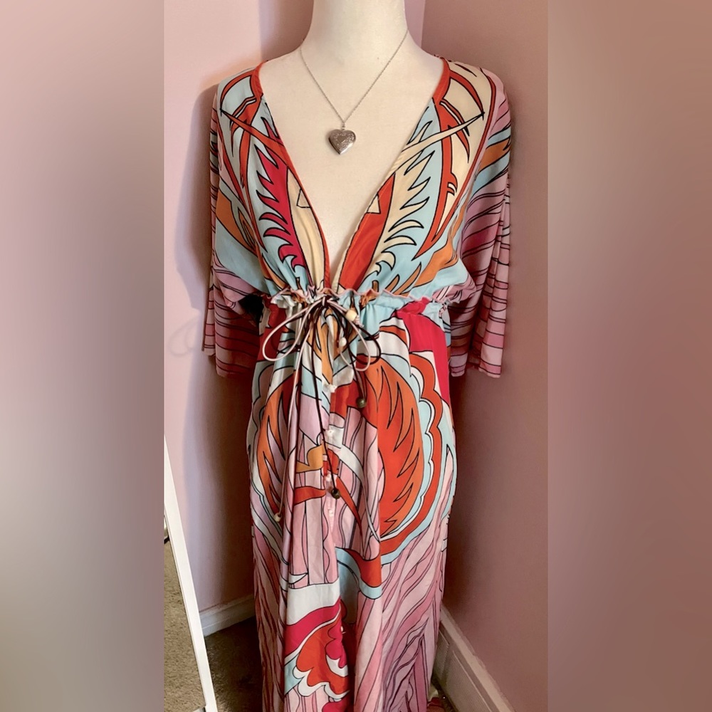 HANDCRAFTED - Color spring dress or pool cover!